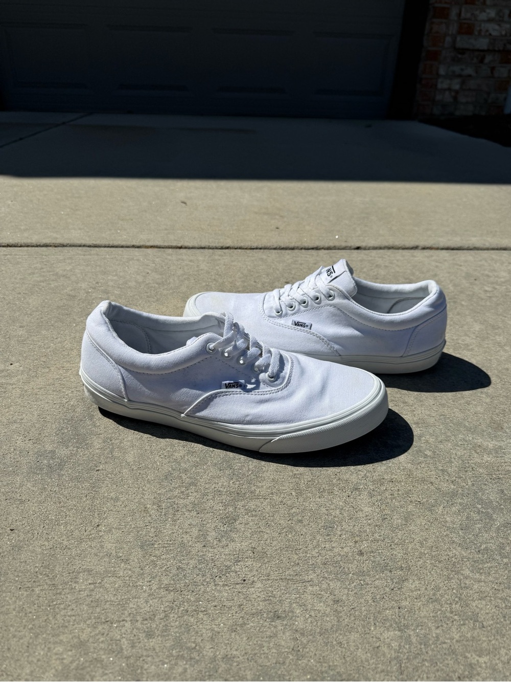 Men’s Vans Authentic (size 11)